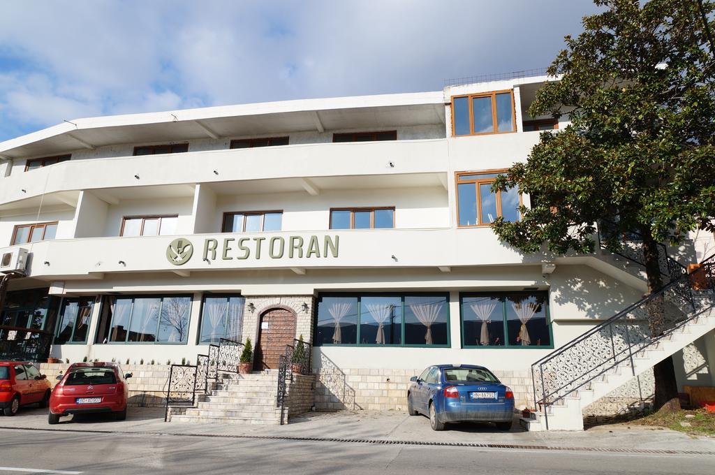 Apartment Begonia Of Kumbor Herceg Novi Dış mekan fotoğraf
