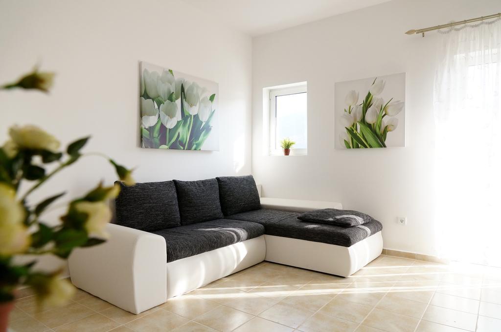 Apartment Begonia Of Kumbor Herceg Novi Dış mekan fotoğraf