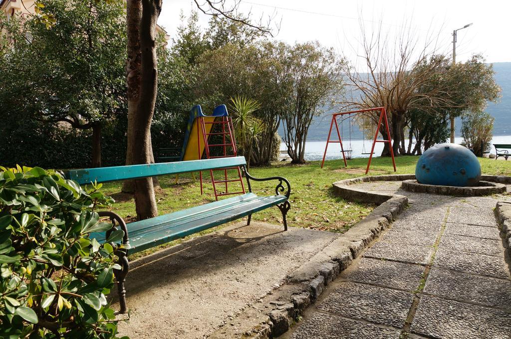 Apartment Begonia Of Kumbor Herceg Novi Dış mekan fotoğraf